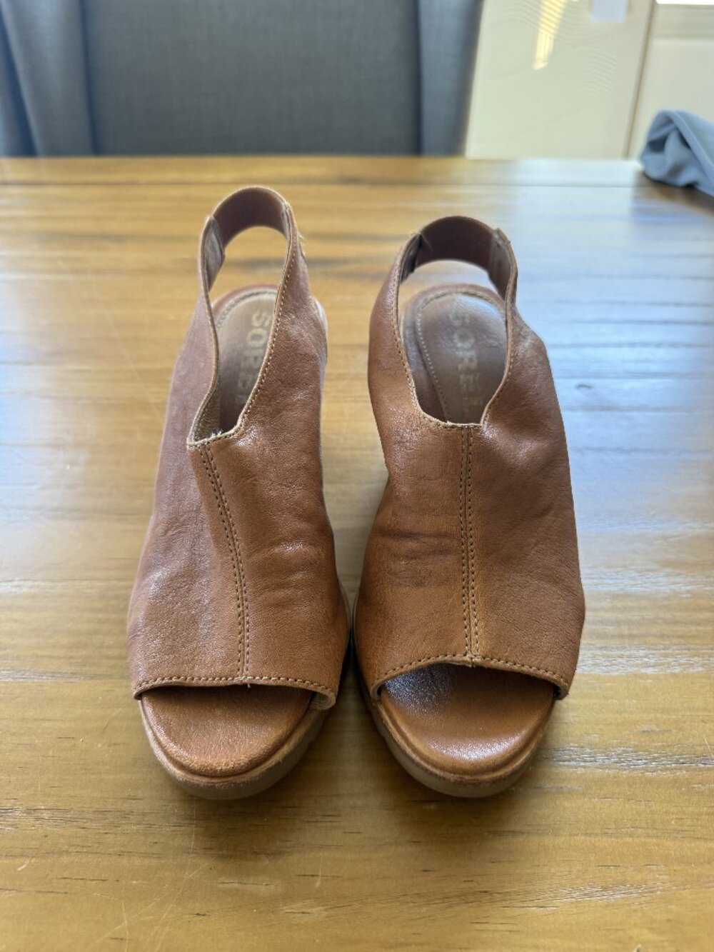 Sorel Camel Brown Leather Wedge Sandals Size 8